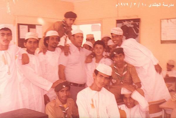 طلاب مدرسة الجلندى الاعدادية سنة 1979م